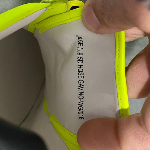 🛑SOLD🛑🥎BALLY GAVINO RUNNERS🥎 - Picture 7 of 12